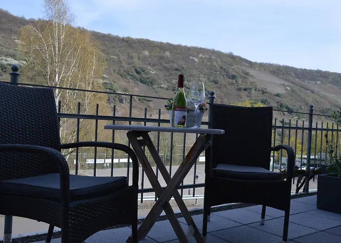 Weingut Paul Stoelben * Briedel